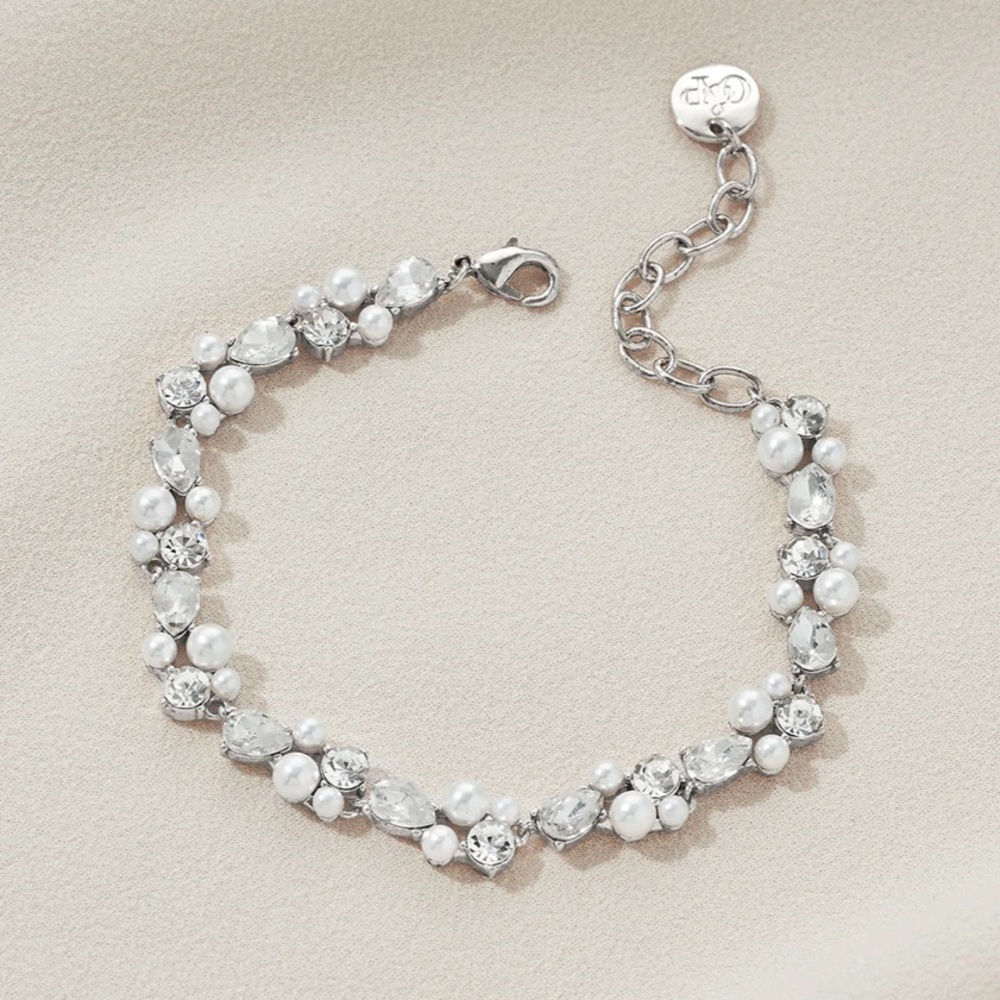 Olive + Piper Nigella Bracelet in Silver NWT